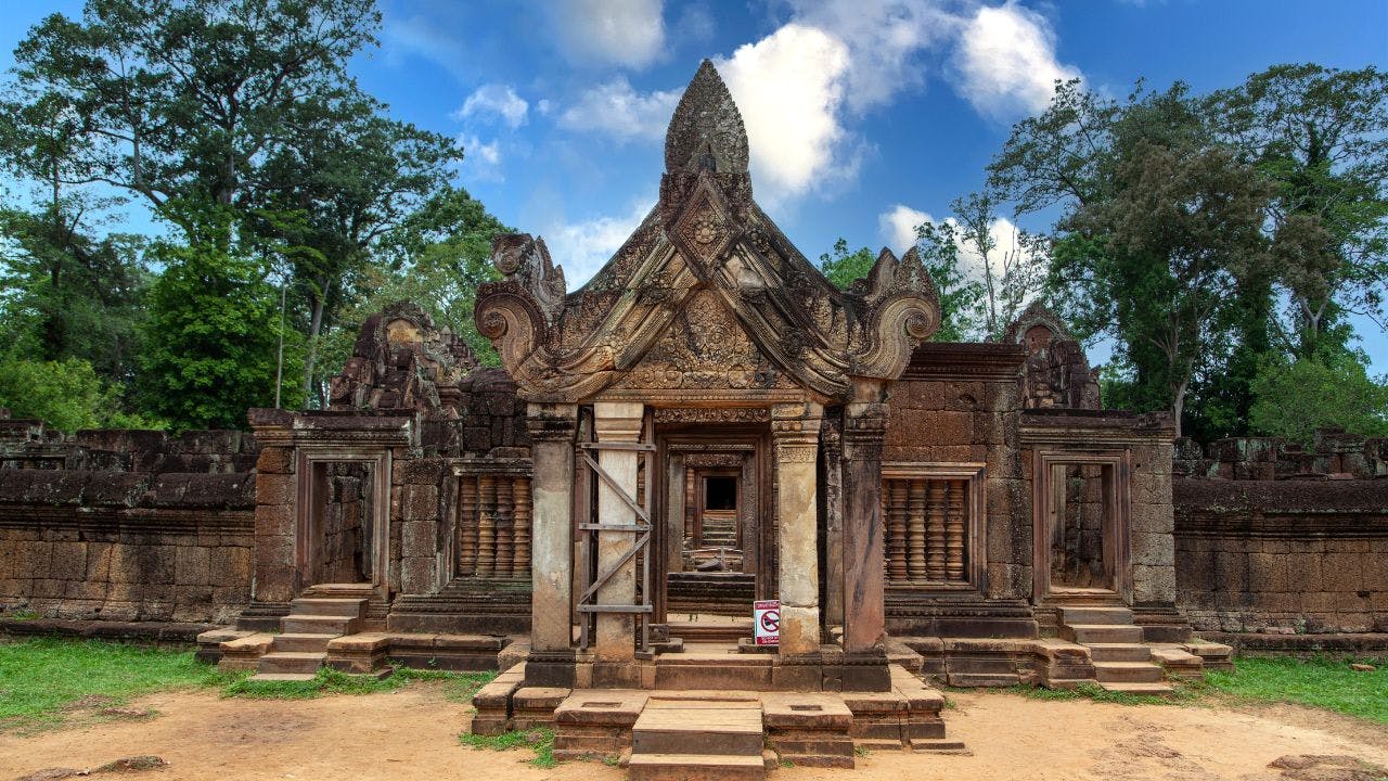 Banteay Srei – The Pink Sandstone Temple